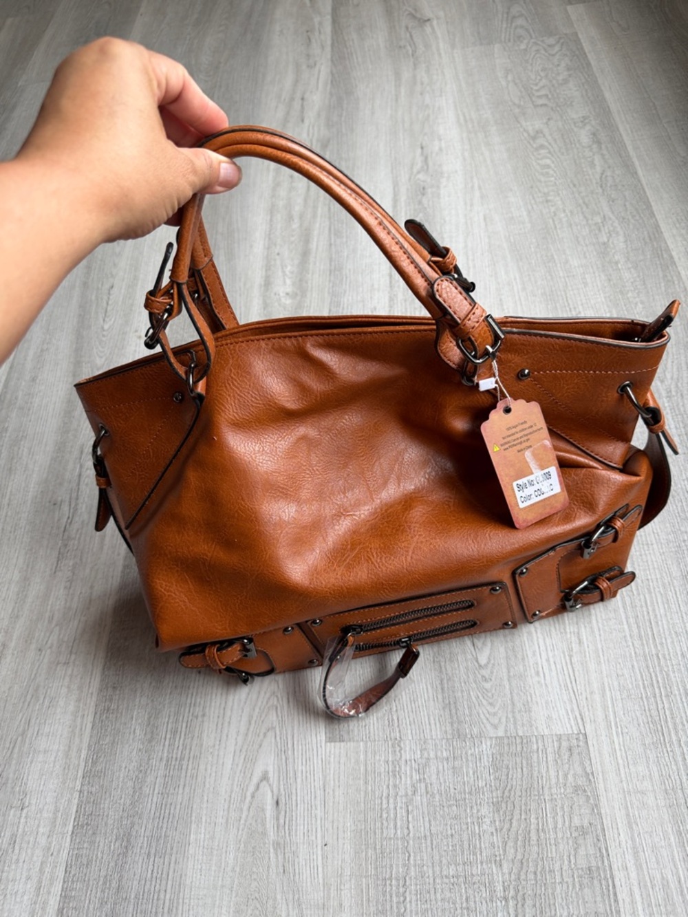 Classic Cognac Shoulder Tote Handbag - Everyday Leather-Style Carryall